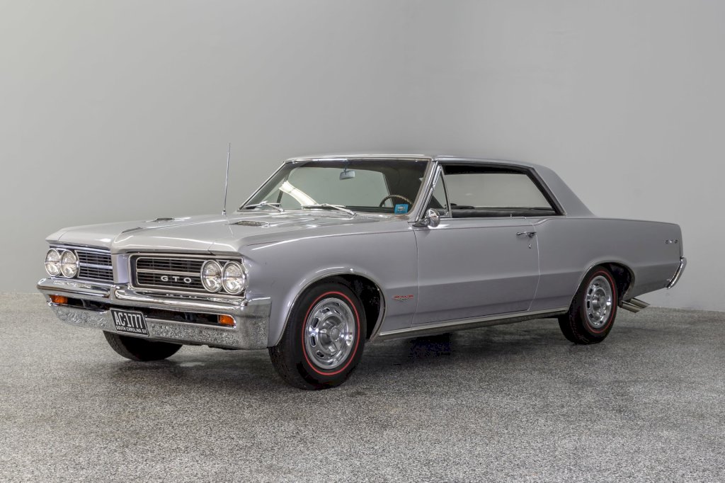 1964-Pontiac-GTO