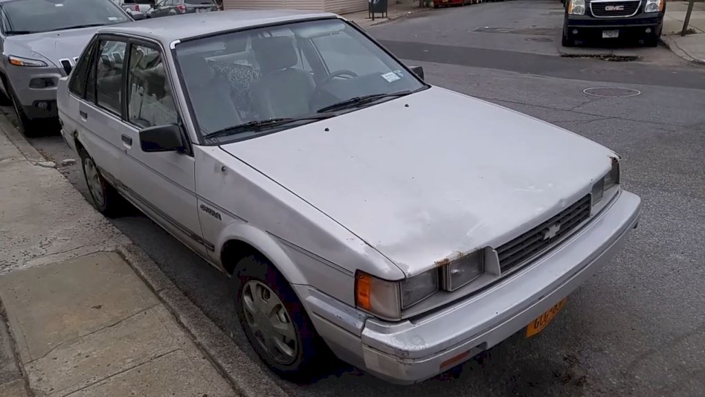 The 1987 Chevrolet Nova was available in two trim levels: Base and CL.